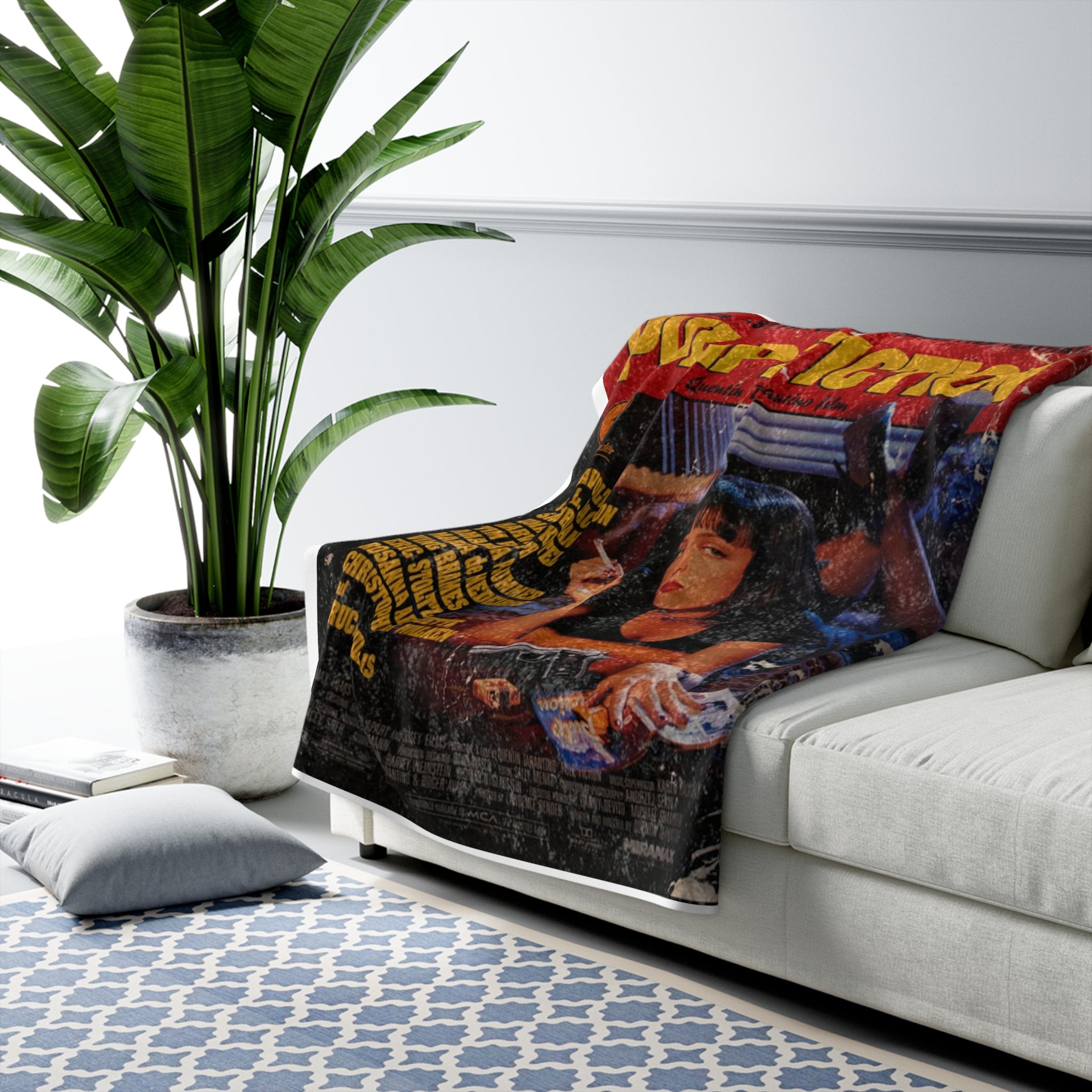 Mia Wallace – Pulp Fiction Sherpa Fleece Blanket